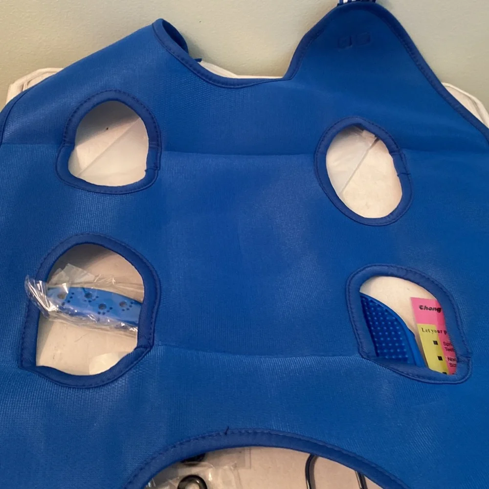 NWT Ourui One Pet Grooming Kit with hammock